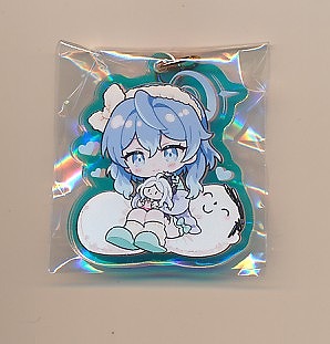 C107　アコ　オーロラアクリルチャーム