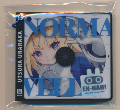 C108 ノルムー スライドアクリルキーホルダー